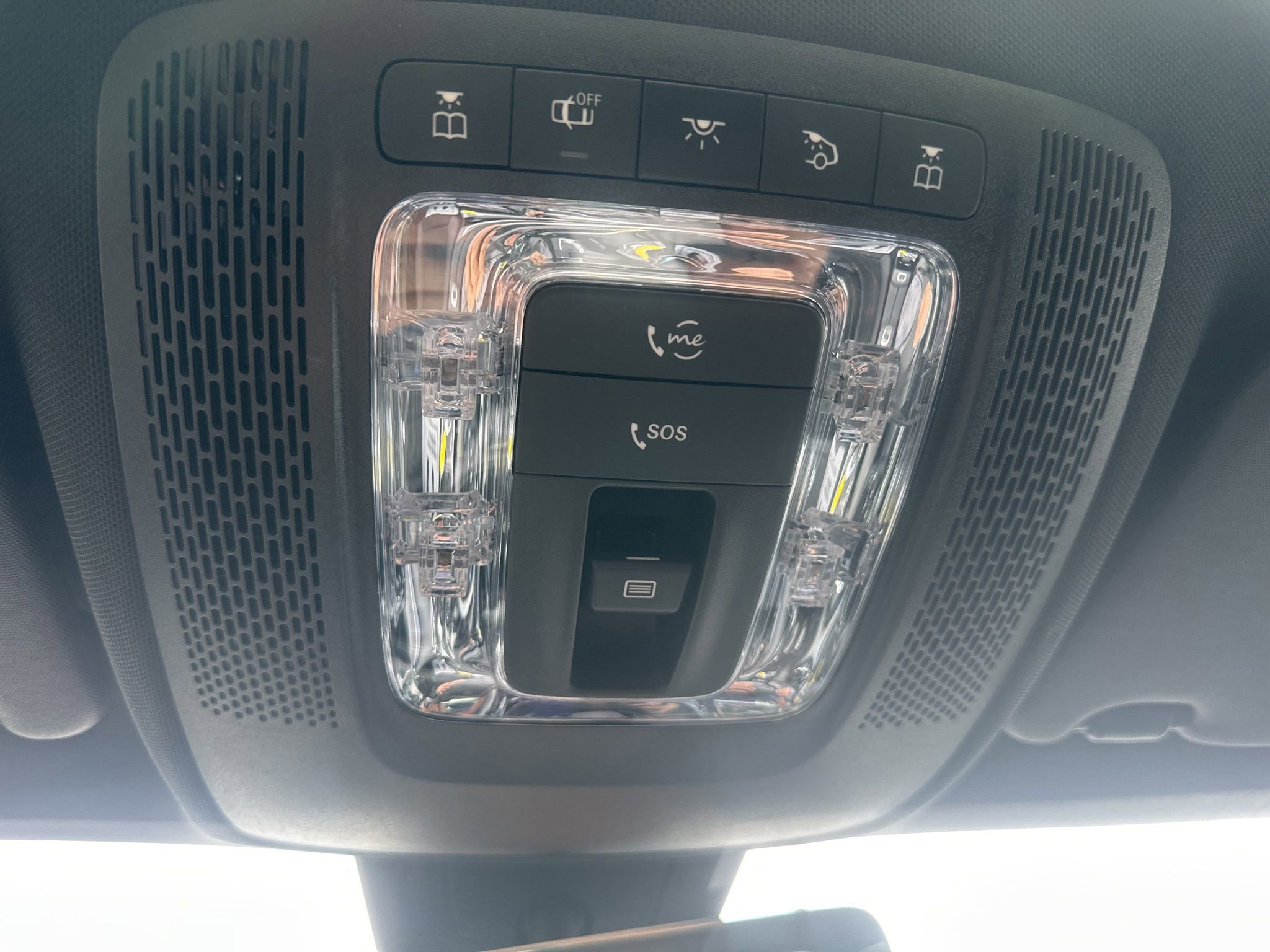 Used 2023 Mercedes-Benz CLA 250 4MATIC image 33