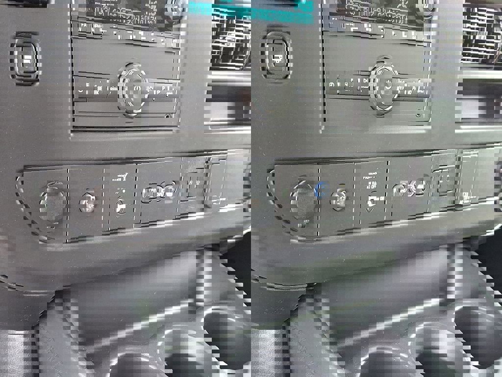 New 2025 Chevrolet Express 3500 w/ Driver Convenience Package image 11