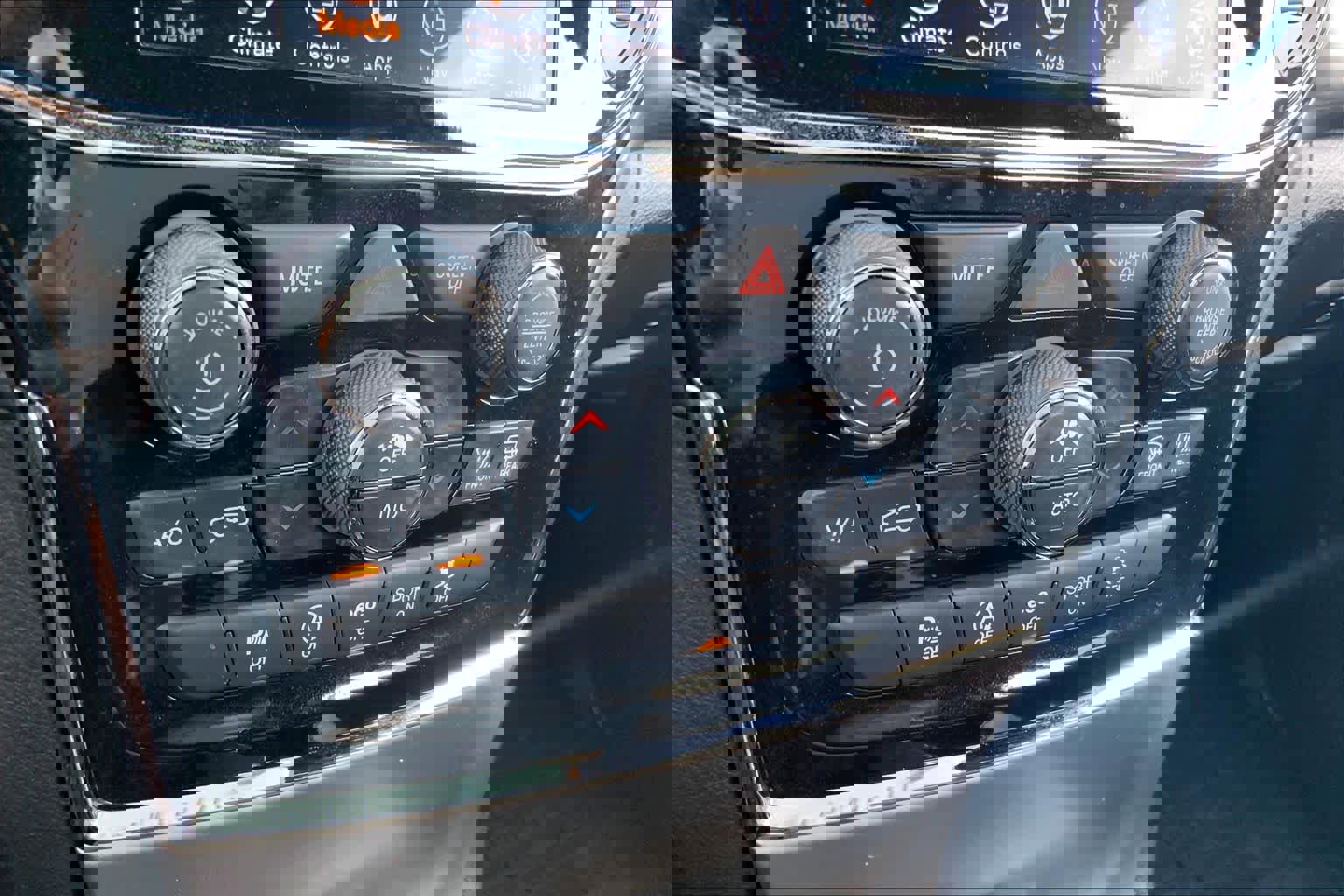 Used 2021 Jeep Grand Cherokee Laredo X image 30