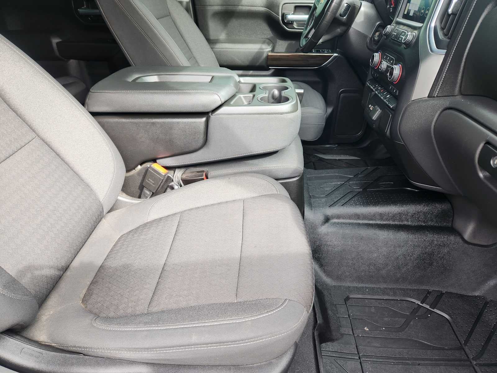 Used 2021 Chevrolet Silverado 1500 LT AWD/4WD image 14