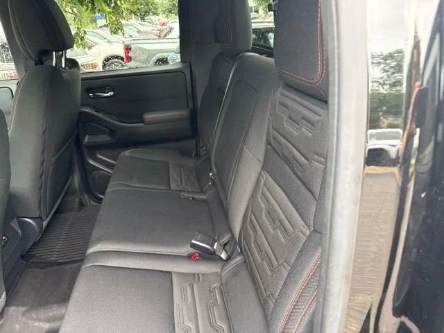Used 2024 Nissan Frontier PRO-4X w/ Technology Package AWD/4WD image 14