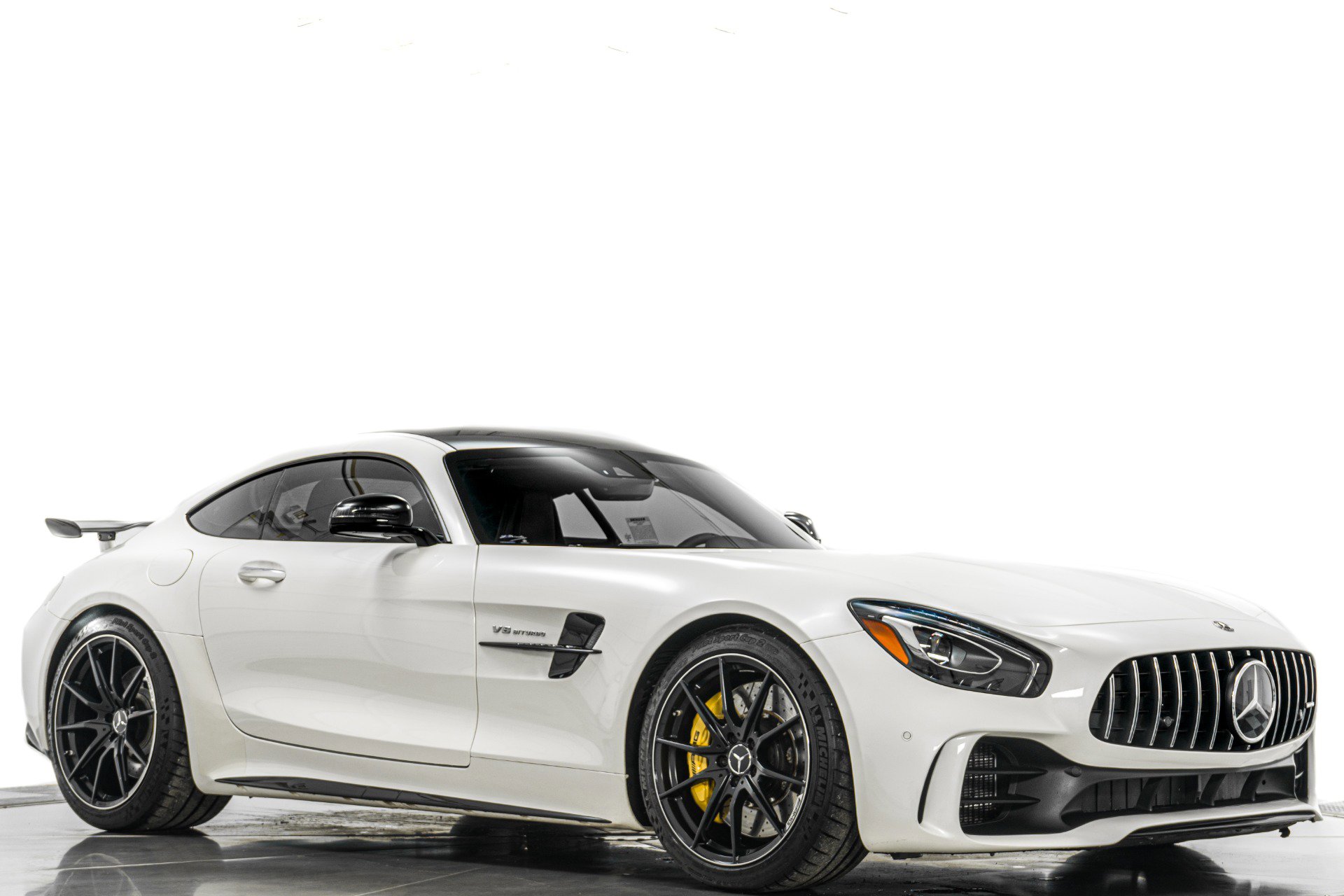Used 2018 Mercedes-Benz AMG GT R image 32