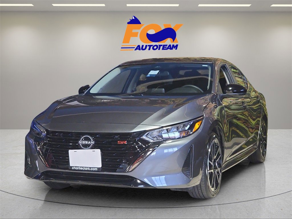 Used 2025 Nissan Sentra SR image 1