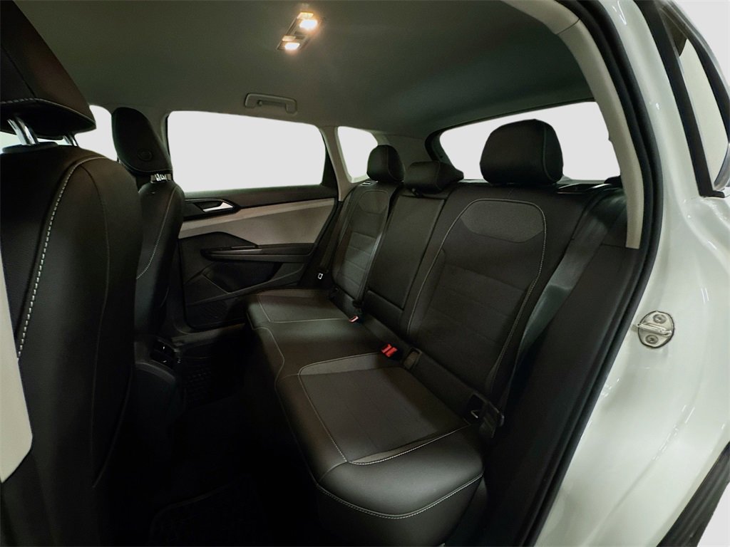 Used 2022 Volkswagen Taos SE image 23
