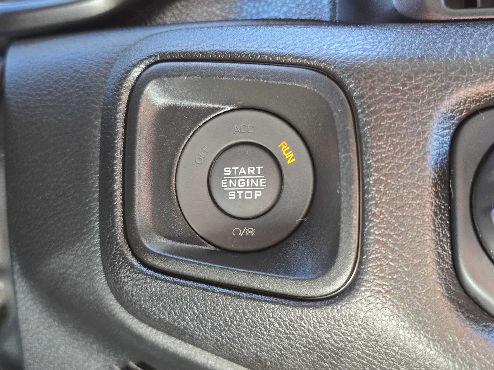 Used 2024 Jeep Wrangler Sport AWD/4WD image 35