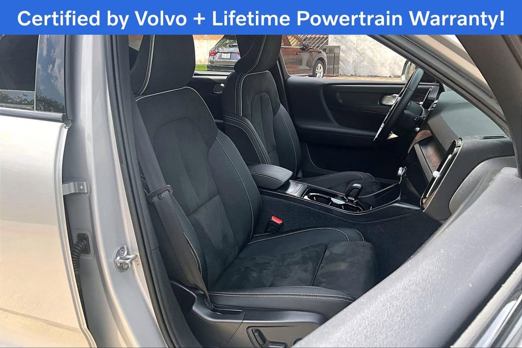 Used 2023 Volvo XC40 Recharge Ultimate image 10