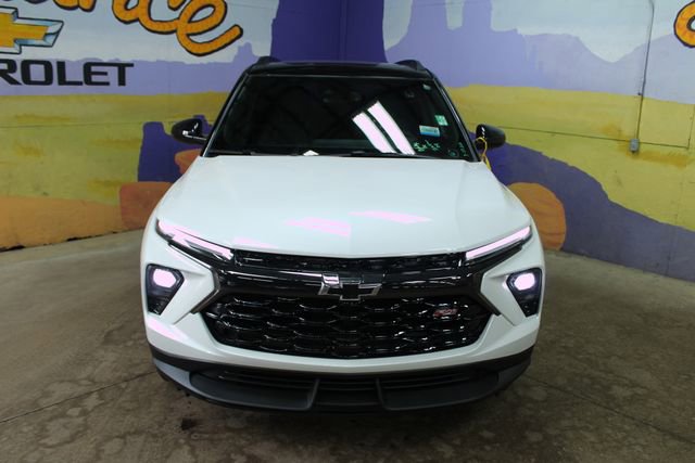 Used 2025 Chevrolet TrailBlazer RS w/ Convenience Package image 3