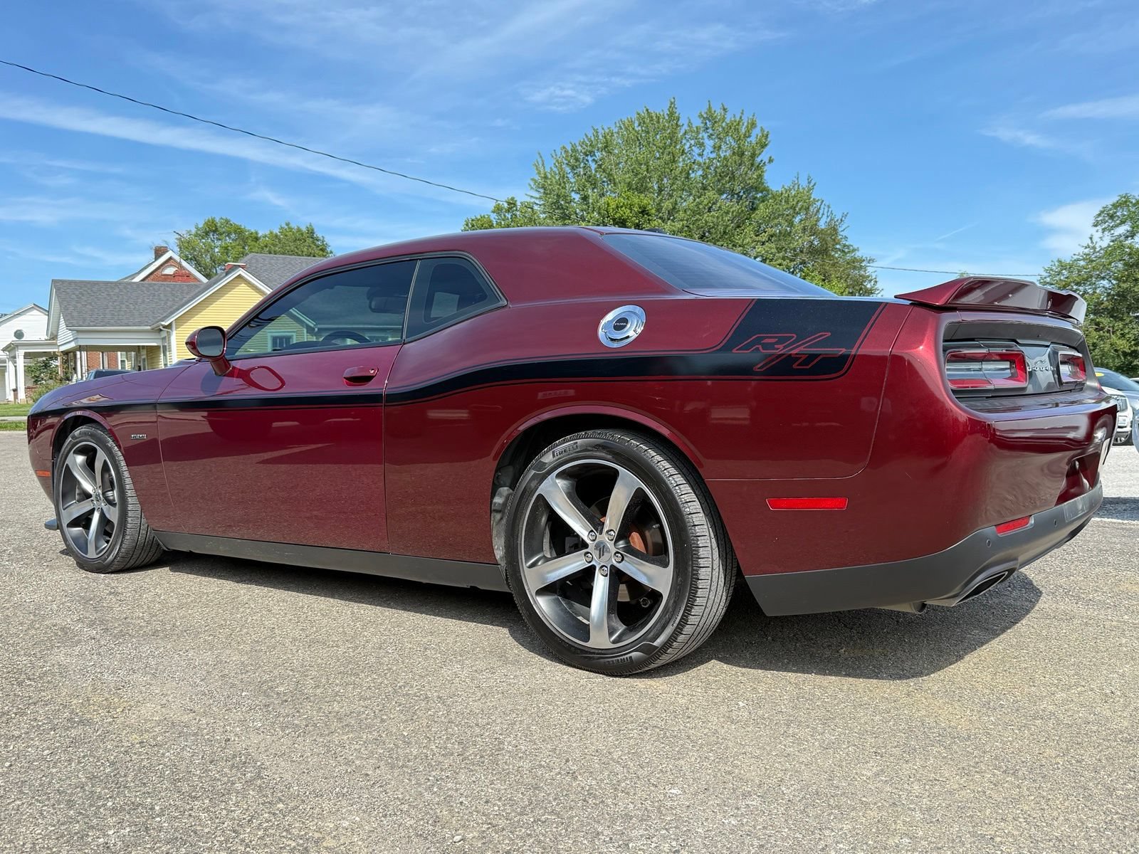 Used 2019 Dodge Challenger R/T w/ Driver Convenience Group RWD image 4