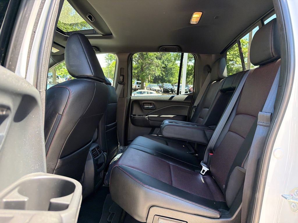 Used 2023 Honda Ridgeline Black Edition image 17