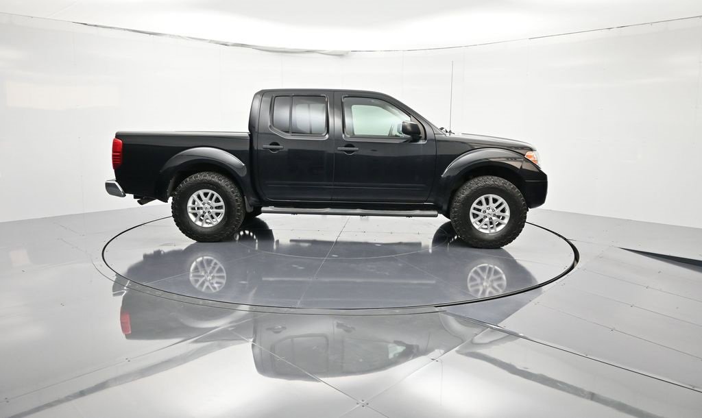 Used 2019 Nissan Frontier SV image 4
