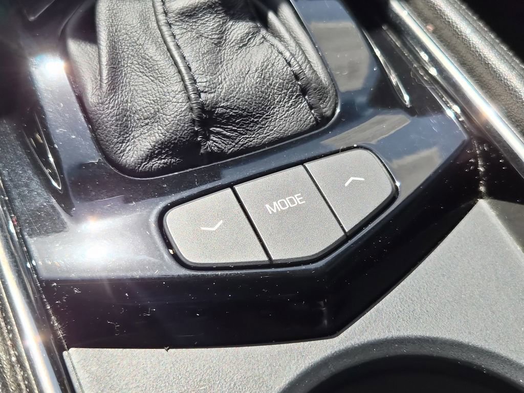 Used 2017 Cadillac ATS V w/ Luxury Package image 30