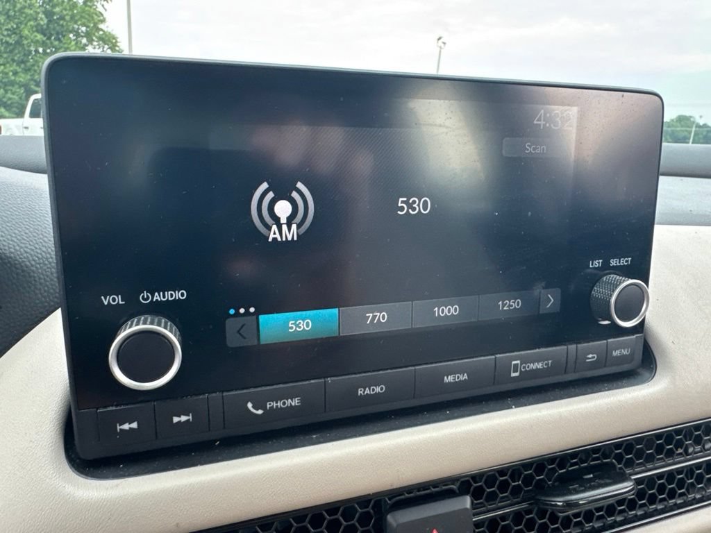 Used 2025 Honda HR-V LX image 16