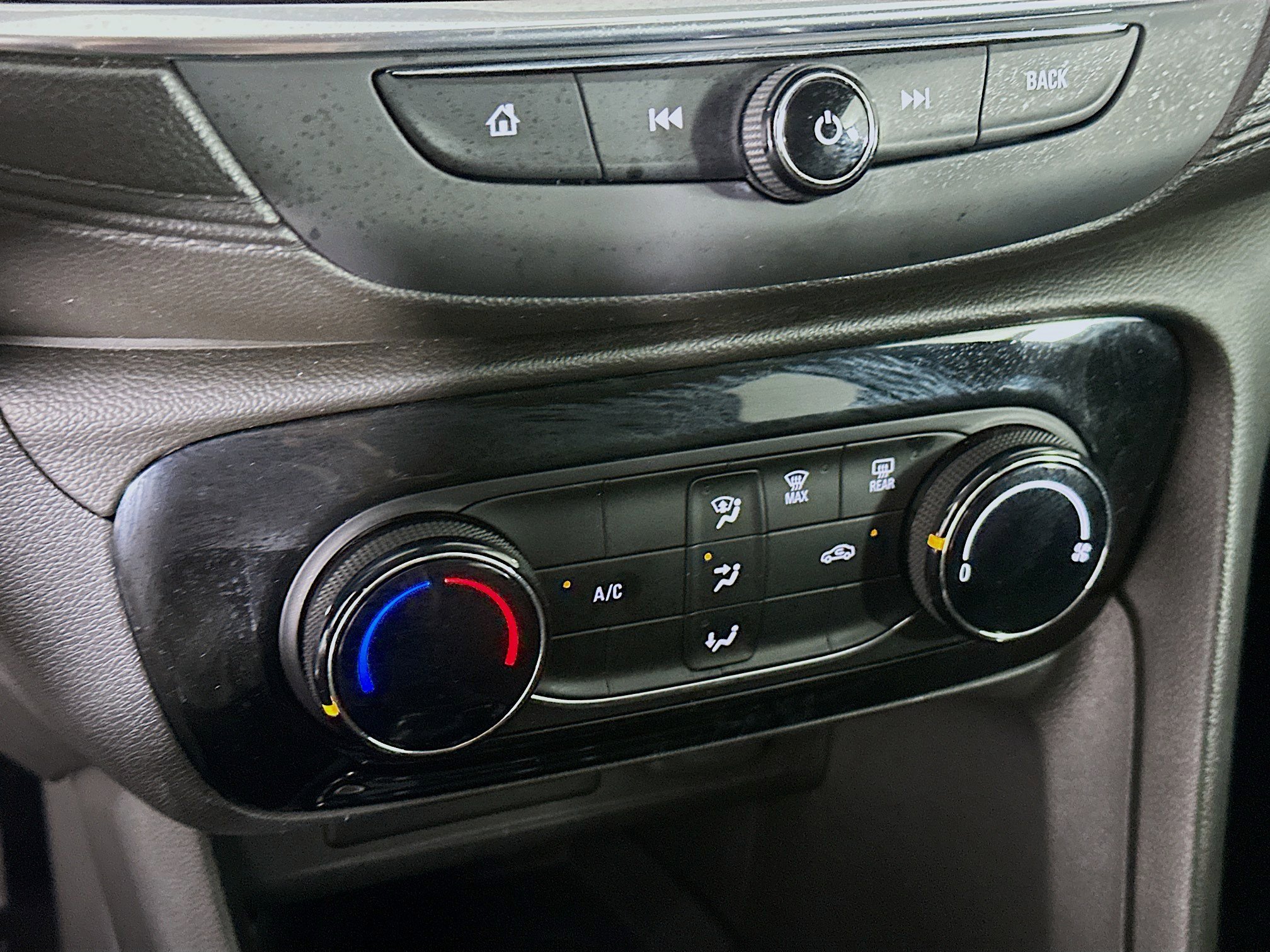 Used 2021 Buick Encore GX Preferred image 22