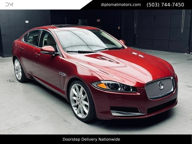 Used 2013 Jaguar XF Supercharged RWD image 9
