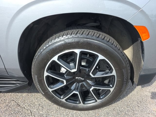Used 2023 Chevrolet Tahoe RST w/ Luxury Package AWD/4WD image 12