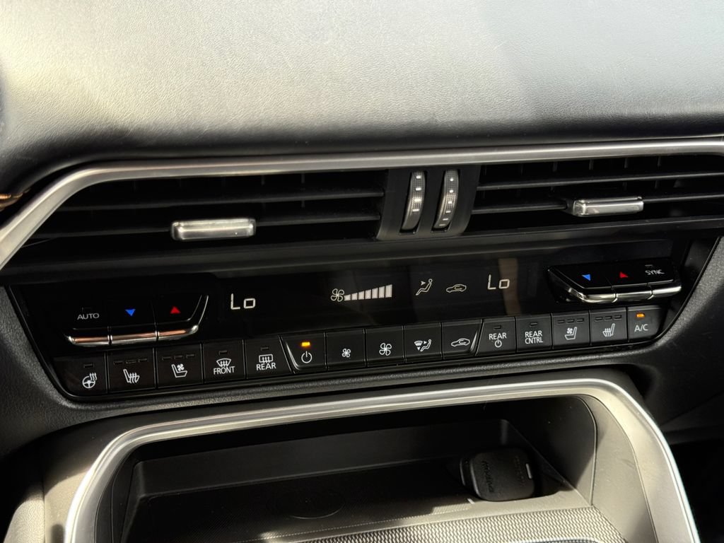 Used 2024 MAZDA CX-90 Plug-In Hybrid w/ Premium Plus AWD/4WD image 18