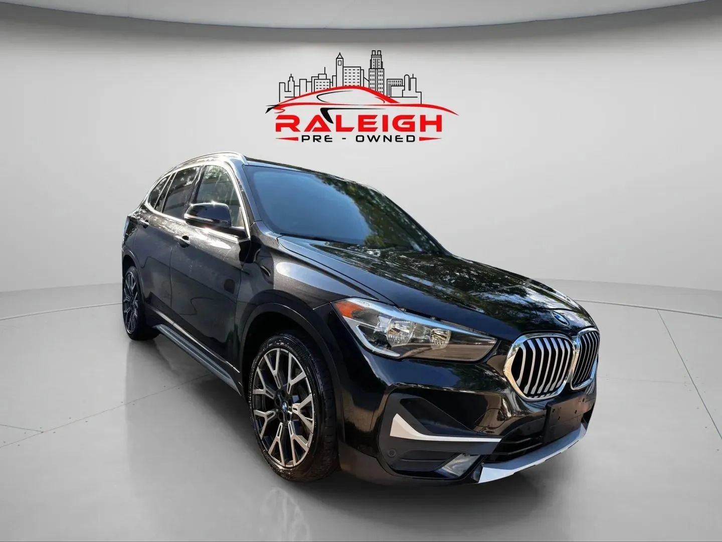Used 2021 BMW X1 xDrive28i w/ Convenience Package image 4