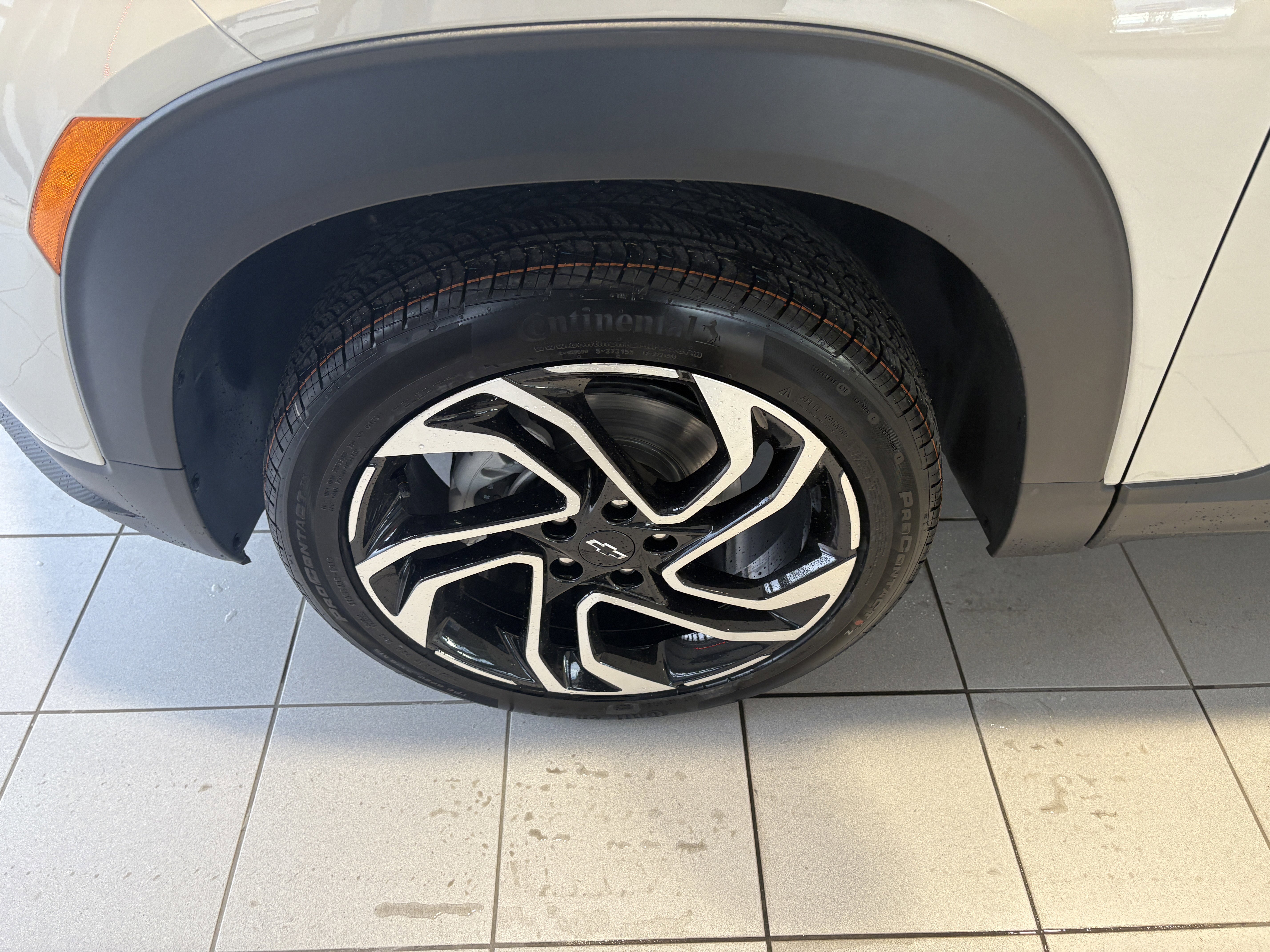 Used 2025 Chevrolet TrailBlazer RS w/ Convenience Package image 9