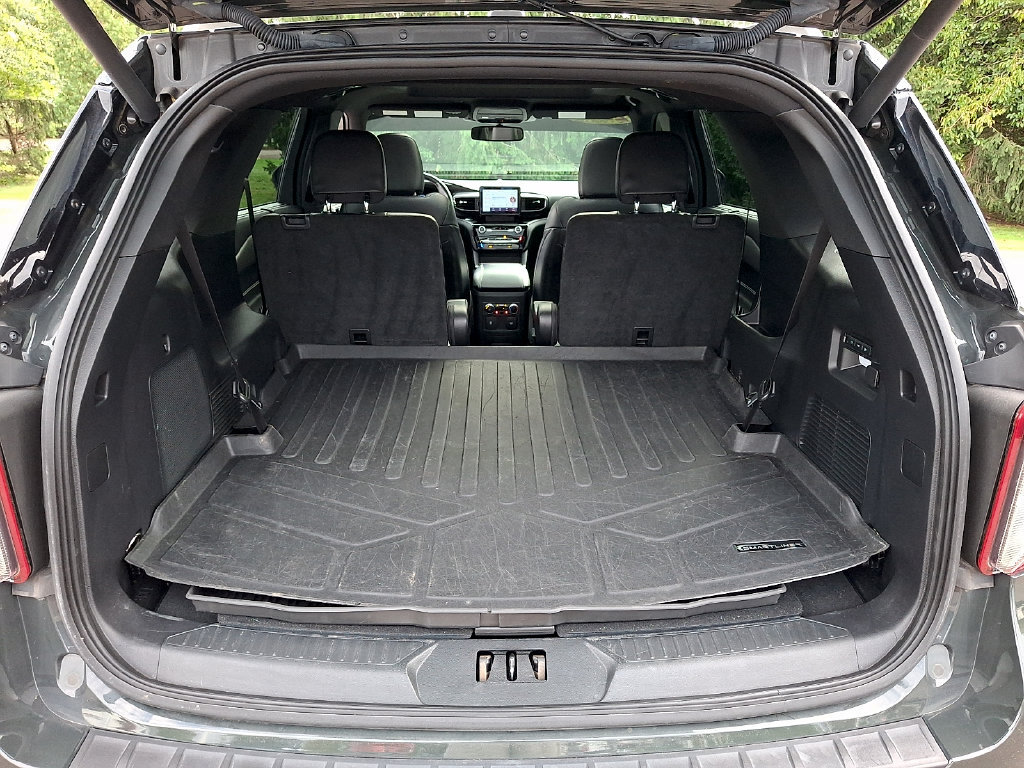 Used 2023 Ford Explorer ST w/ Equipment Group 401A AWD/4WD image 32