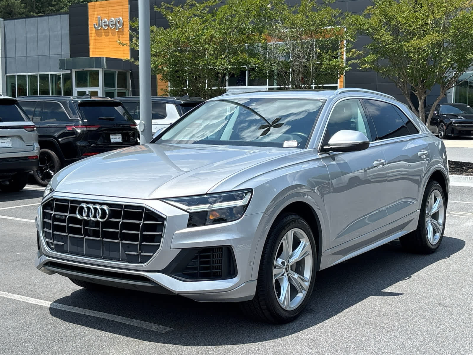 Used 2022 Audi Q8 Premium AWD/4WD image 9