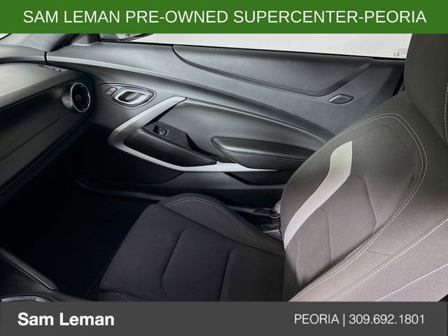 Used 2020 Chevrolet Camaro LT image 21