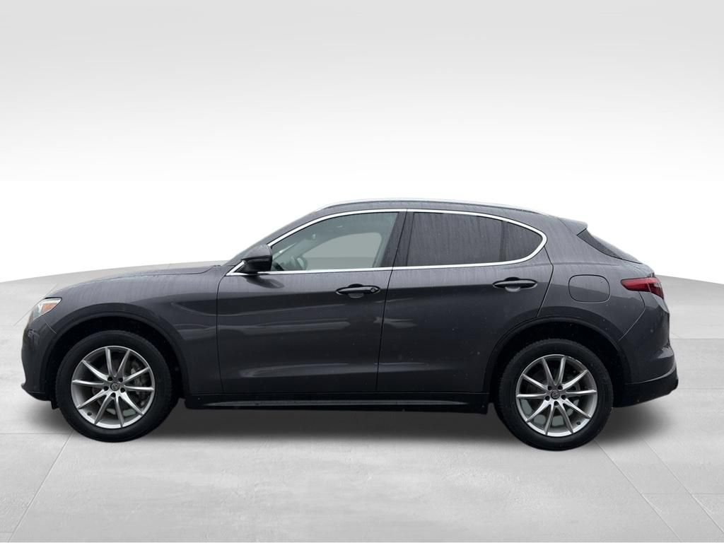 Used 2018 Alfa Romeo Stelvio Ti Lusso AWD/4WD image 10