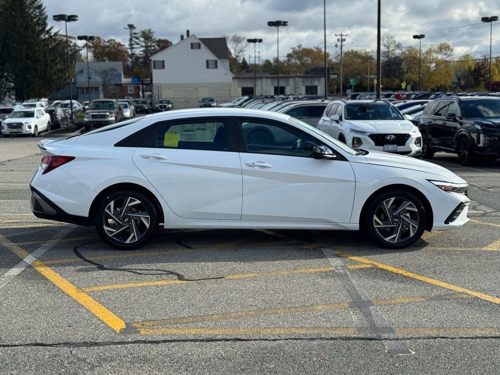 New 2025 Hyundai Elantra Sport image 6