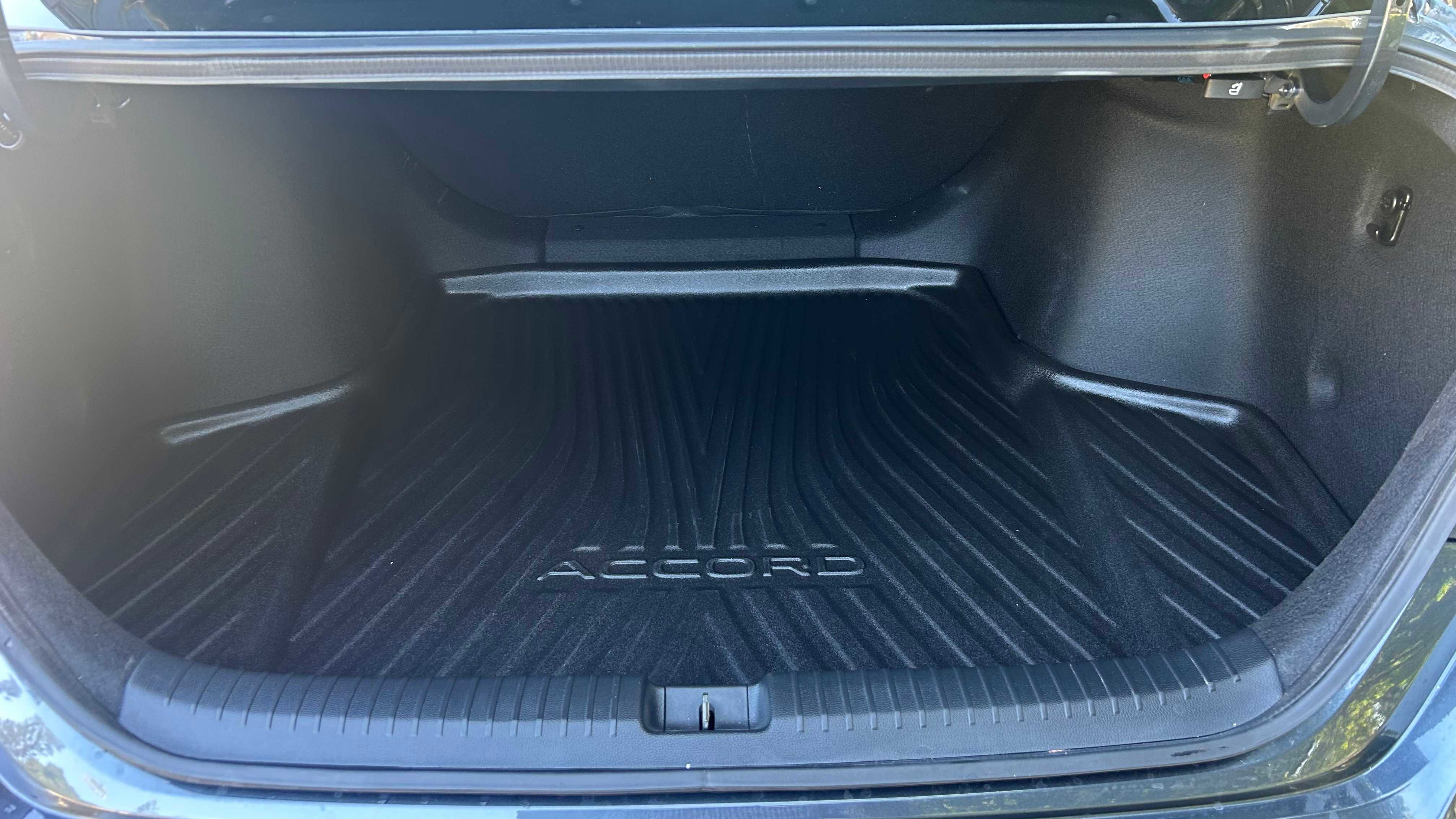 Used 2025 Honda Accord LX image 20