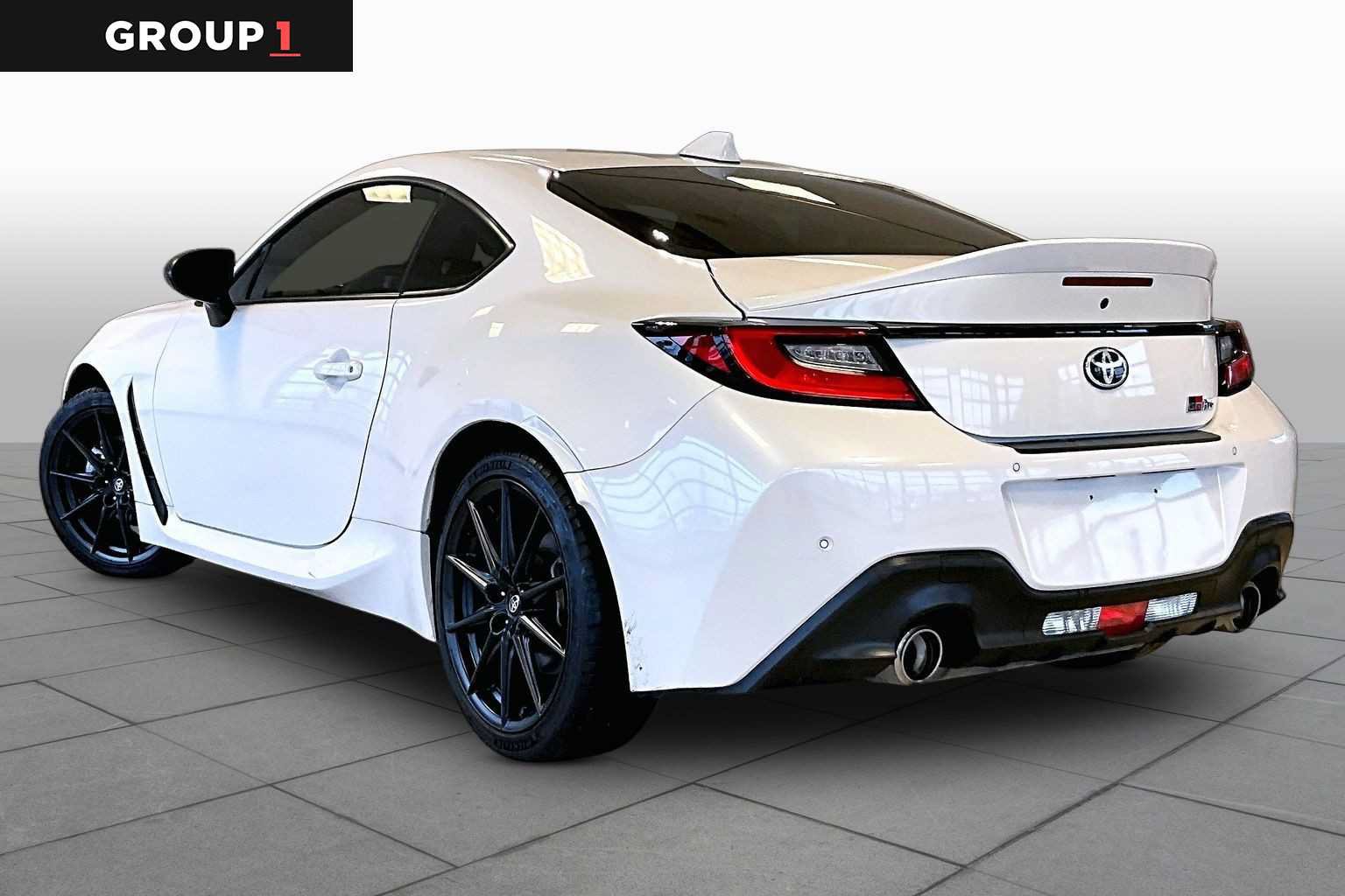 Used 2023 Toyota GR86 Premium RWD image 12