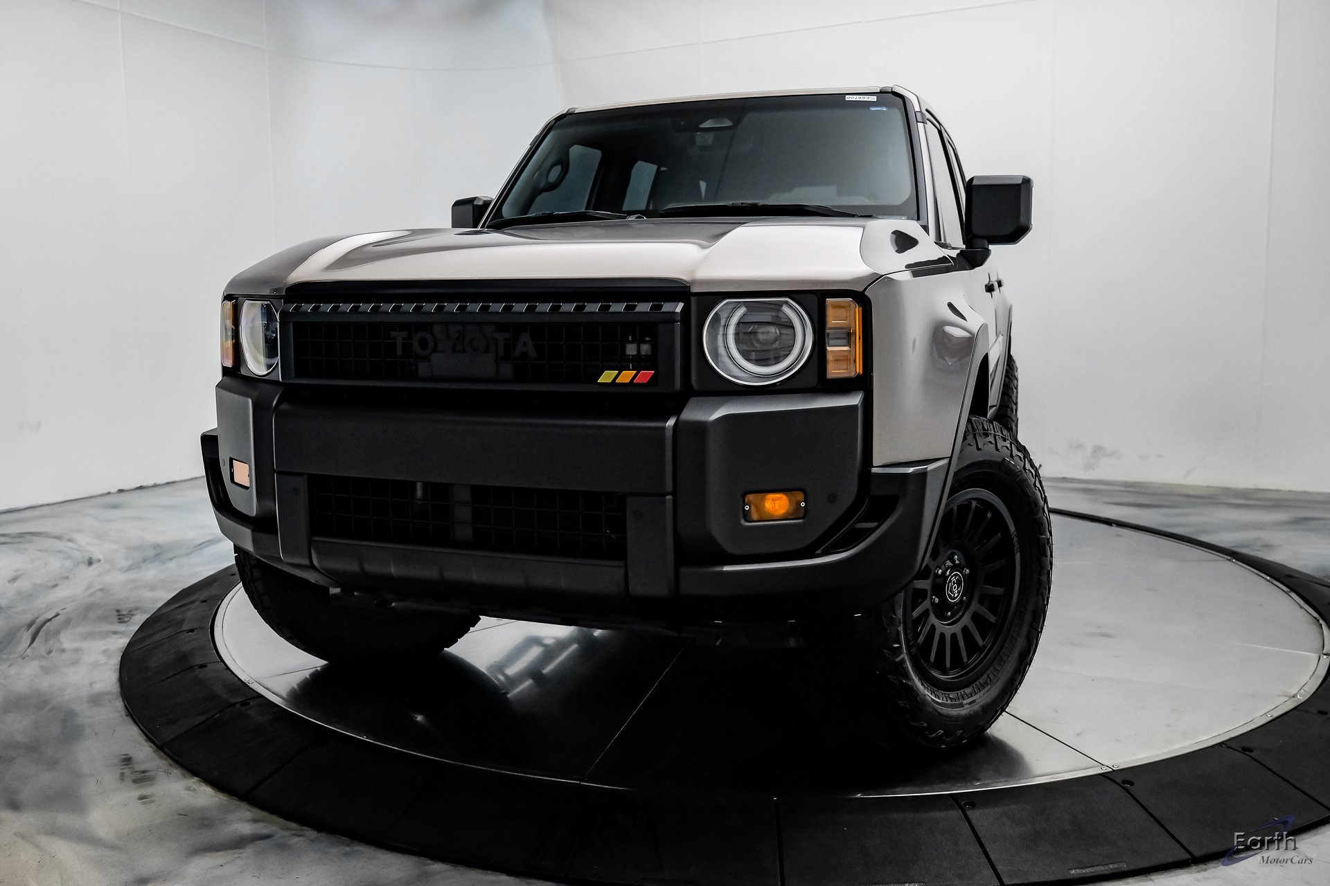 Used 2024 Toyota Land Cruiser image 3