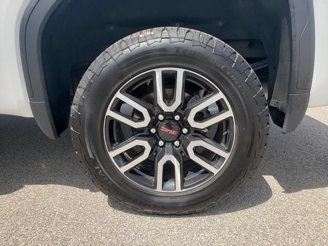 Used 2022 GMC Sierra 1500 AT4 w/ AT4 Preferred Package AWD/4WD image 27