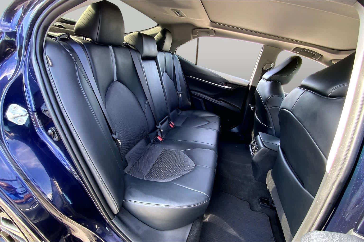 Used 2022 Toyota Camry XSE FWD image 19