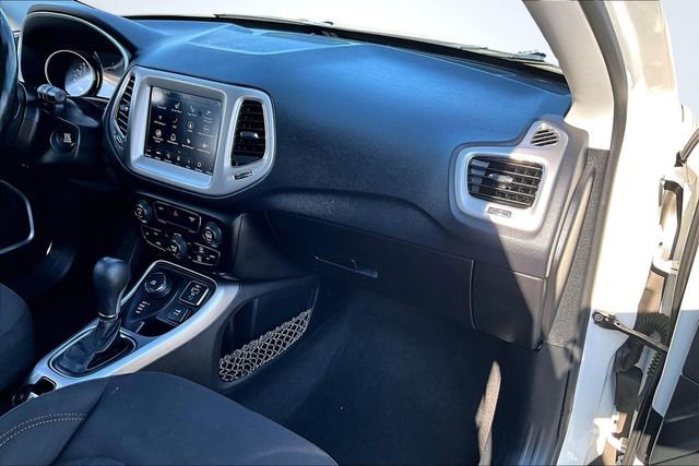 Used 2020 Jeep Compass Sport image 26
