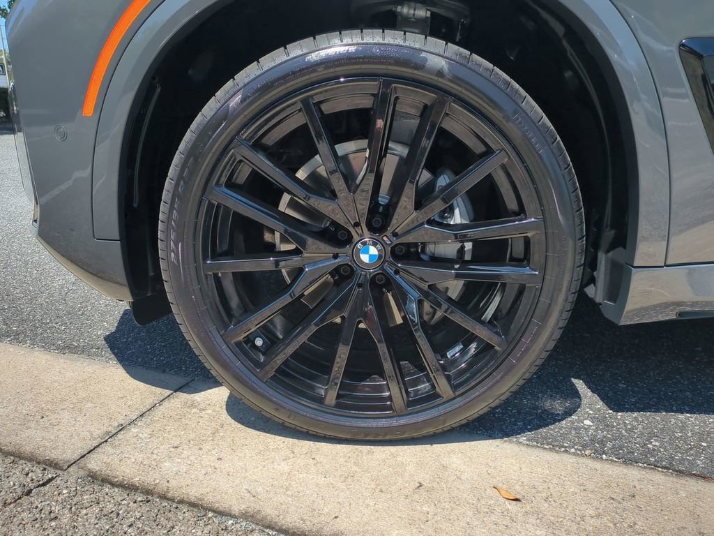 New 2026 BMW X5 xDrive40i w/ M Sport Package image 11
