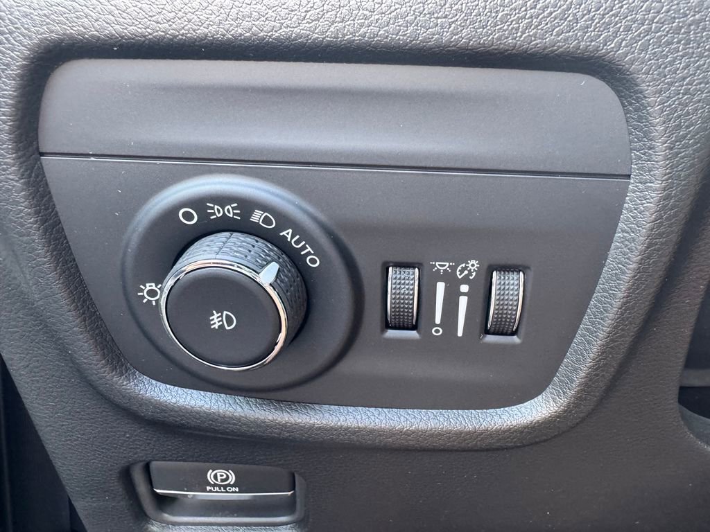 New 2026 Jeep Grand Cherokee L Limited AWD/4WD image 24