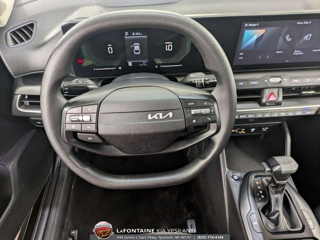 Used 2025 Kia K4 FWD image 17