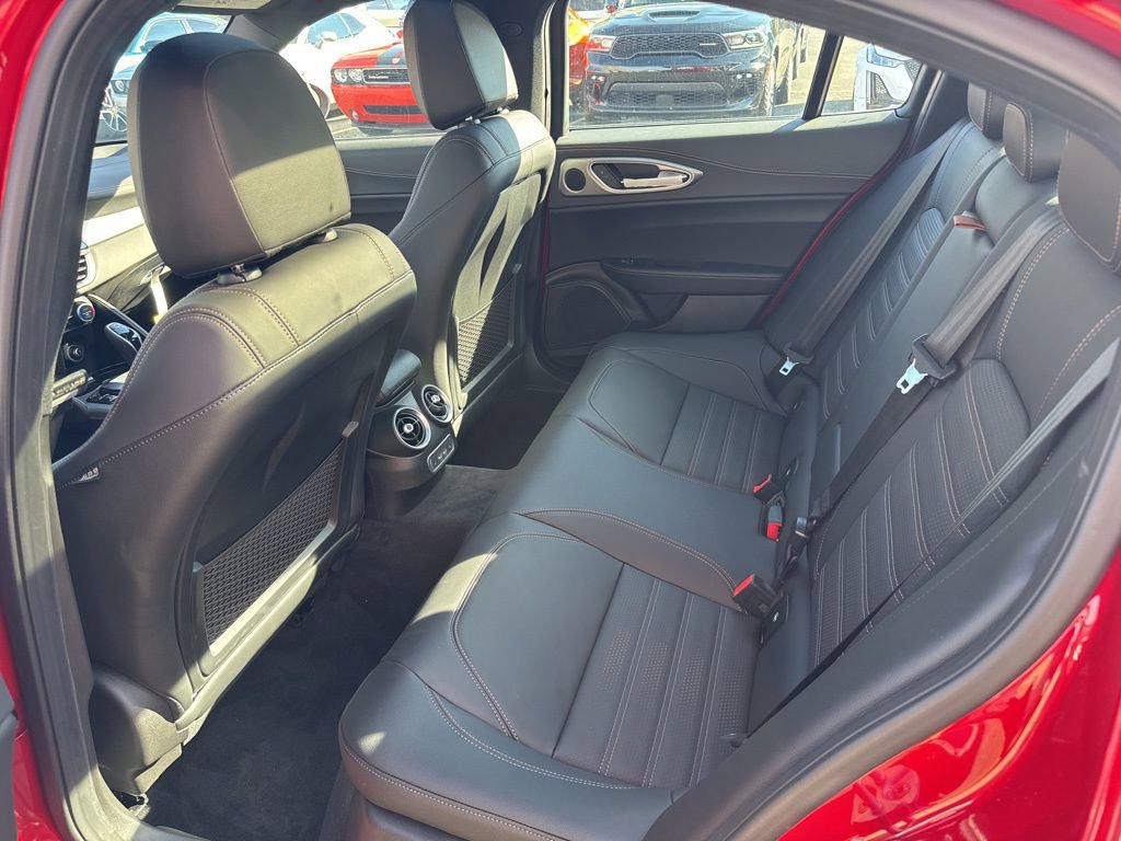 New 2025 Alfa Romeo Giulia AWD w/ Driving Assist Package image 19