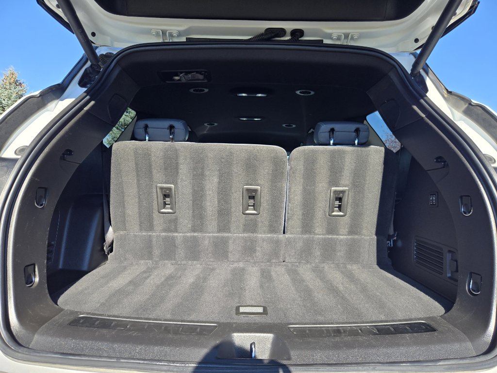 Used 2022 Buick Enclave Premium image 25