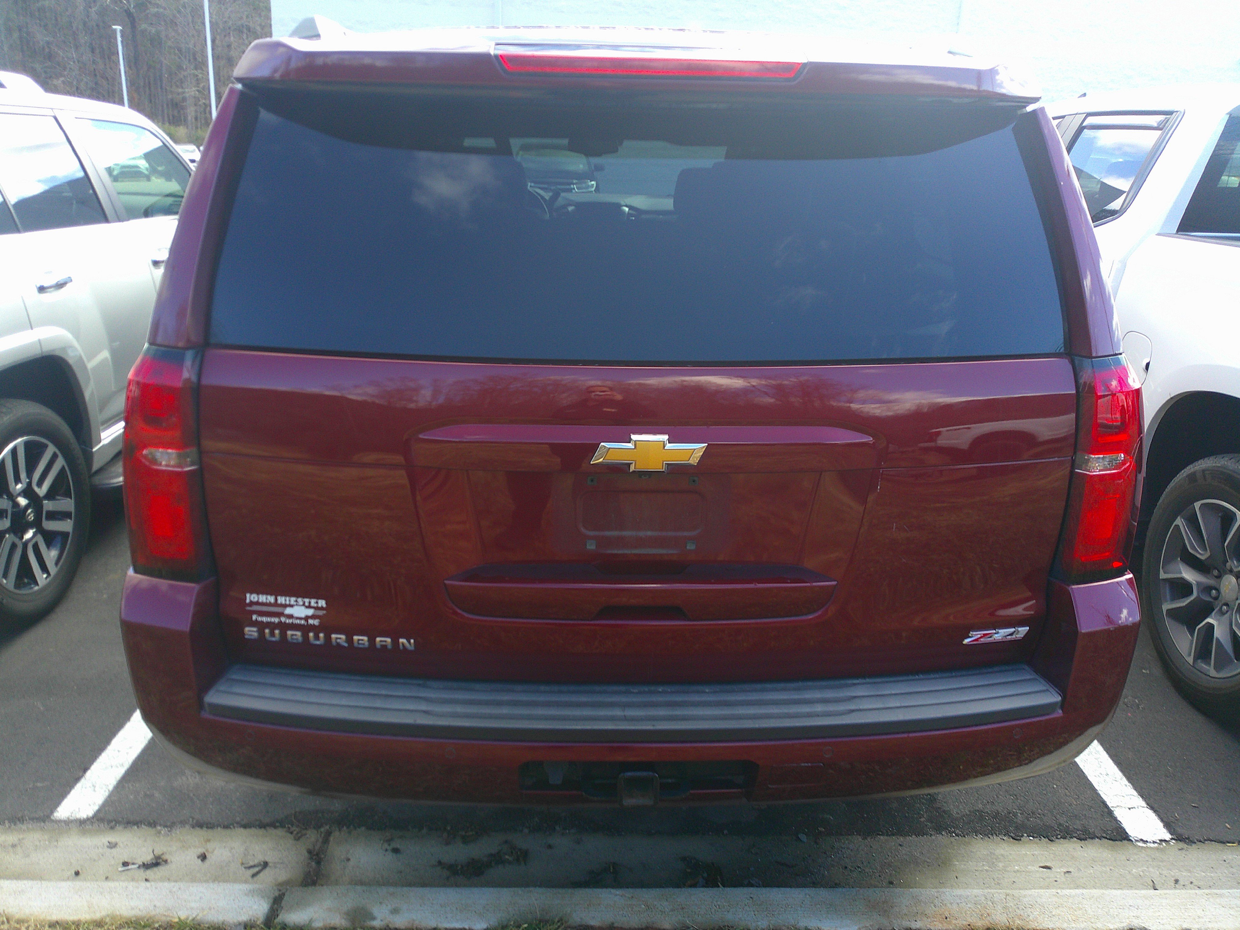 Used 2016 Chevrolet Suburban LT image 7