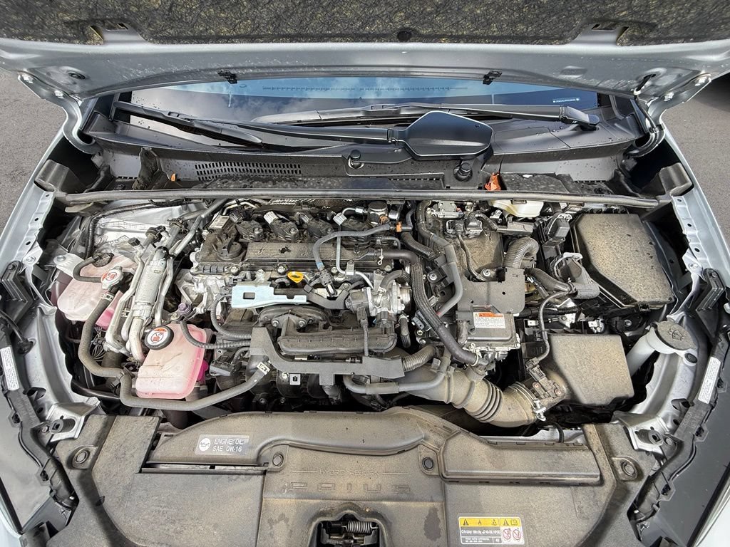 Used 2024 Toyota Prius Prime Premium w/ Advanced Technology Package FWD image 32