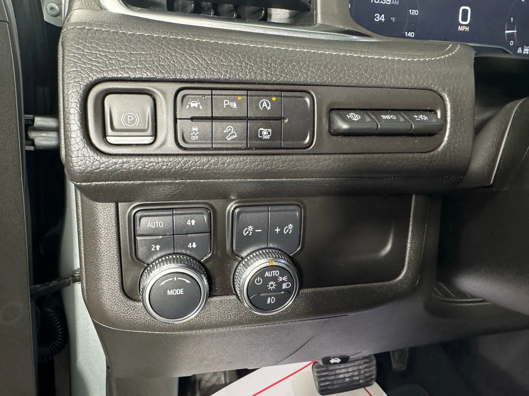 Used 2023 GMC Yukon XL Denali image 19