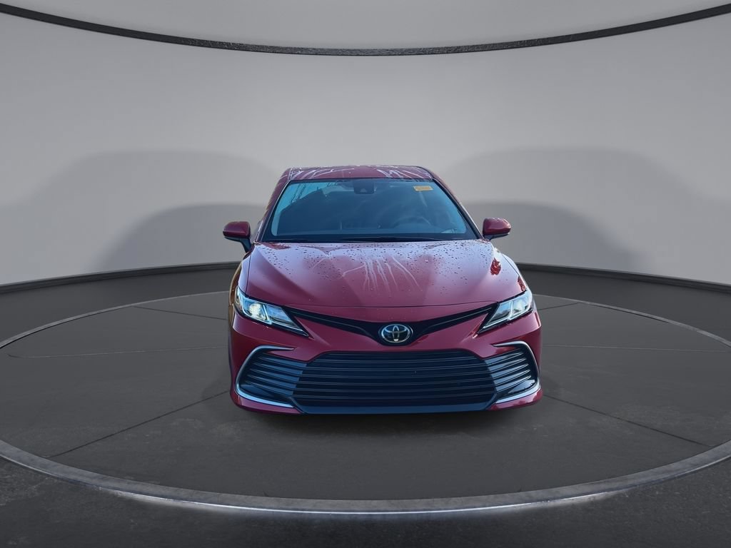 Used 2023 Toyota Camry LE FWD image 3
