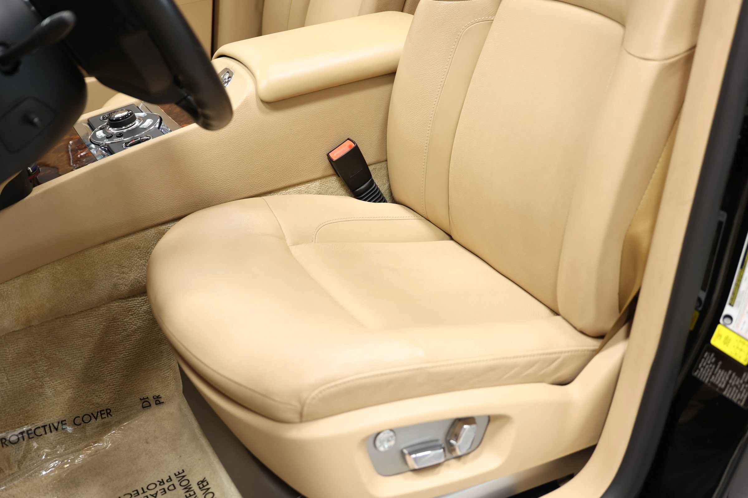 Used 2010 Rolls-Royce Ghost RWD image 18