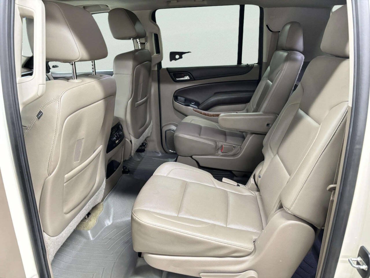 Used 2015 Chevrolet Suburban LTZ AWD/4WD image 19