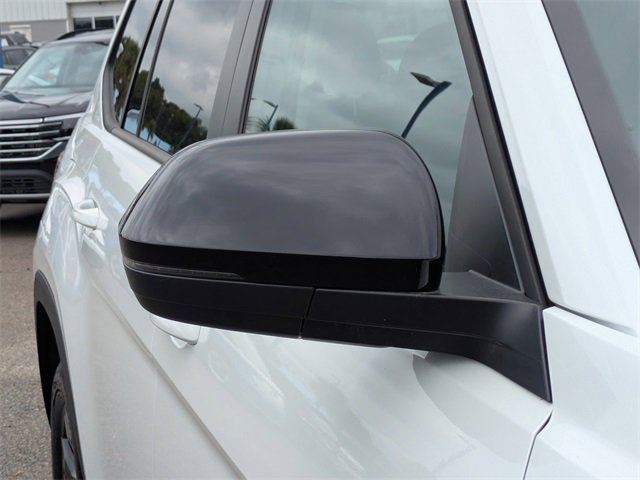 New 2026 Volkswagen Atlas Peak Edition image 12