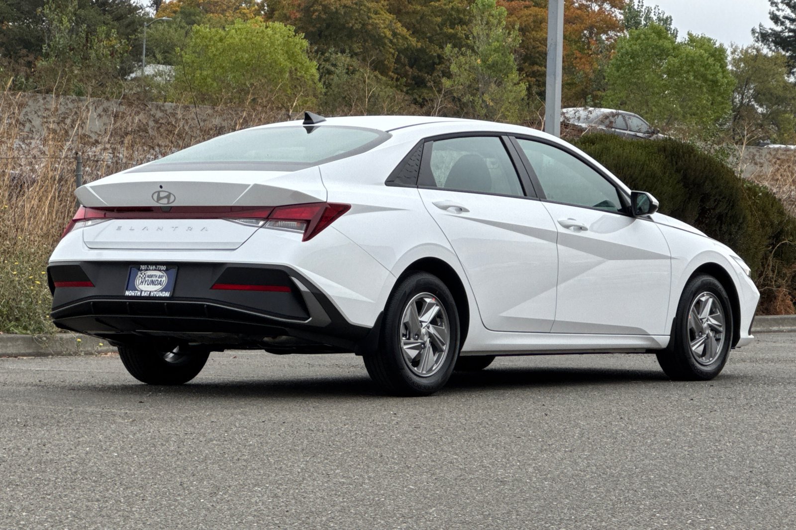New 2026 Hyundai Elantra SE FWD image 4