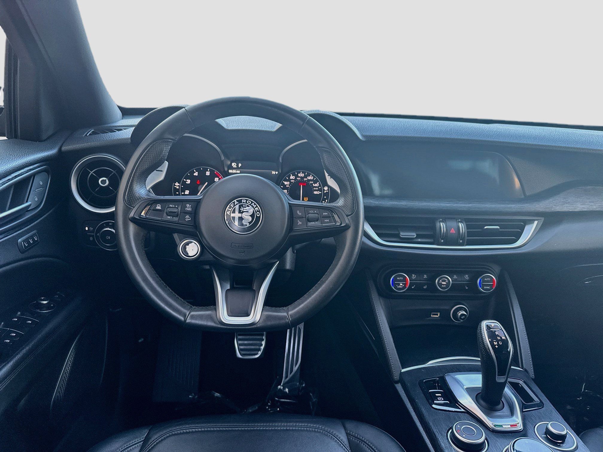 Used 2023 Alfa Romeo Stelvio Sprint RWD image 20