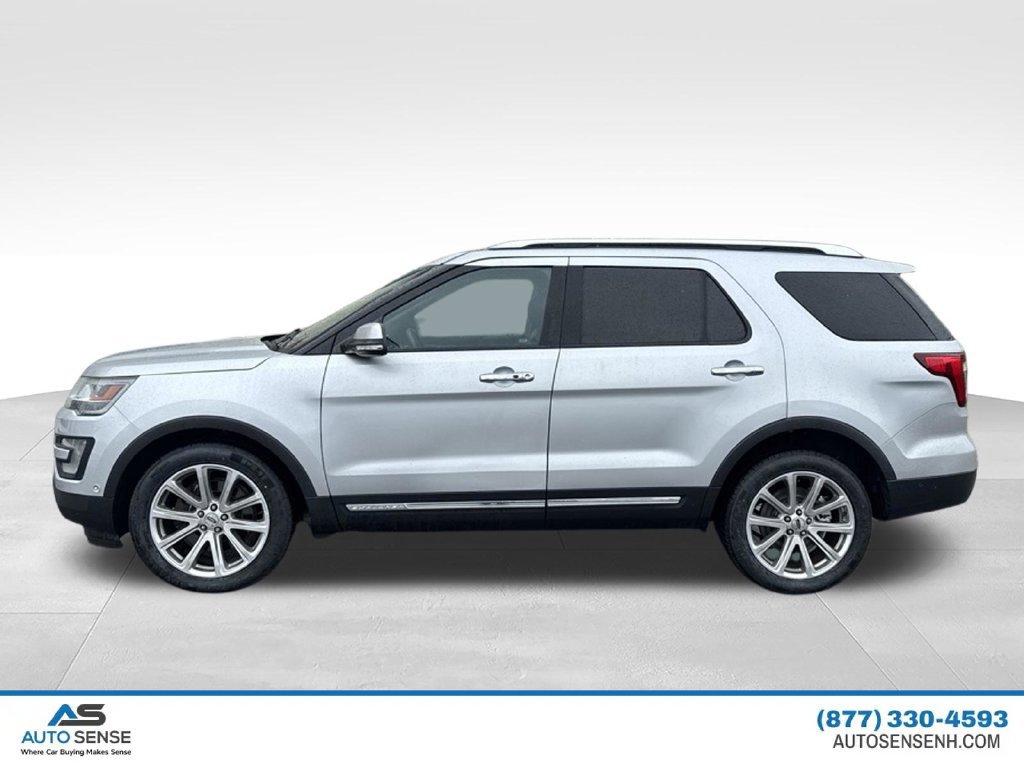 Used 2017 Ford Explorer Limited w/ Equipment Group 301A AWD/4WD image 2
