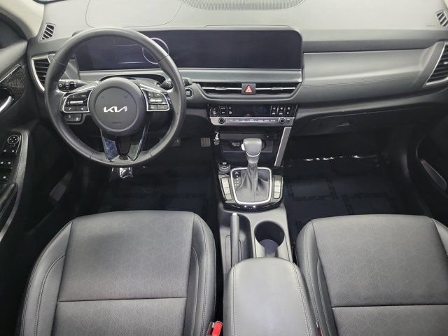 Used 2024 Kia Seltos EX FWD image 14