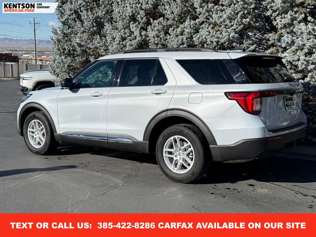 Used 2025 Ford Explorer Active image 4